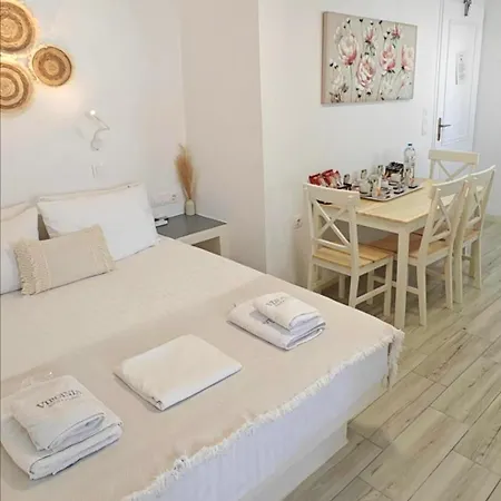 Heritage Plateia Πανσιόν