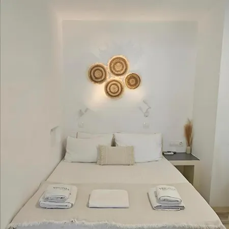 Heritage Plateia Τήνος