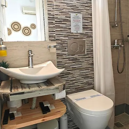 Heritage Plateia Πανσιόν 4*