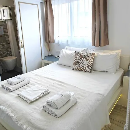 Heritage Plateia Πανσιόν 4*